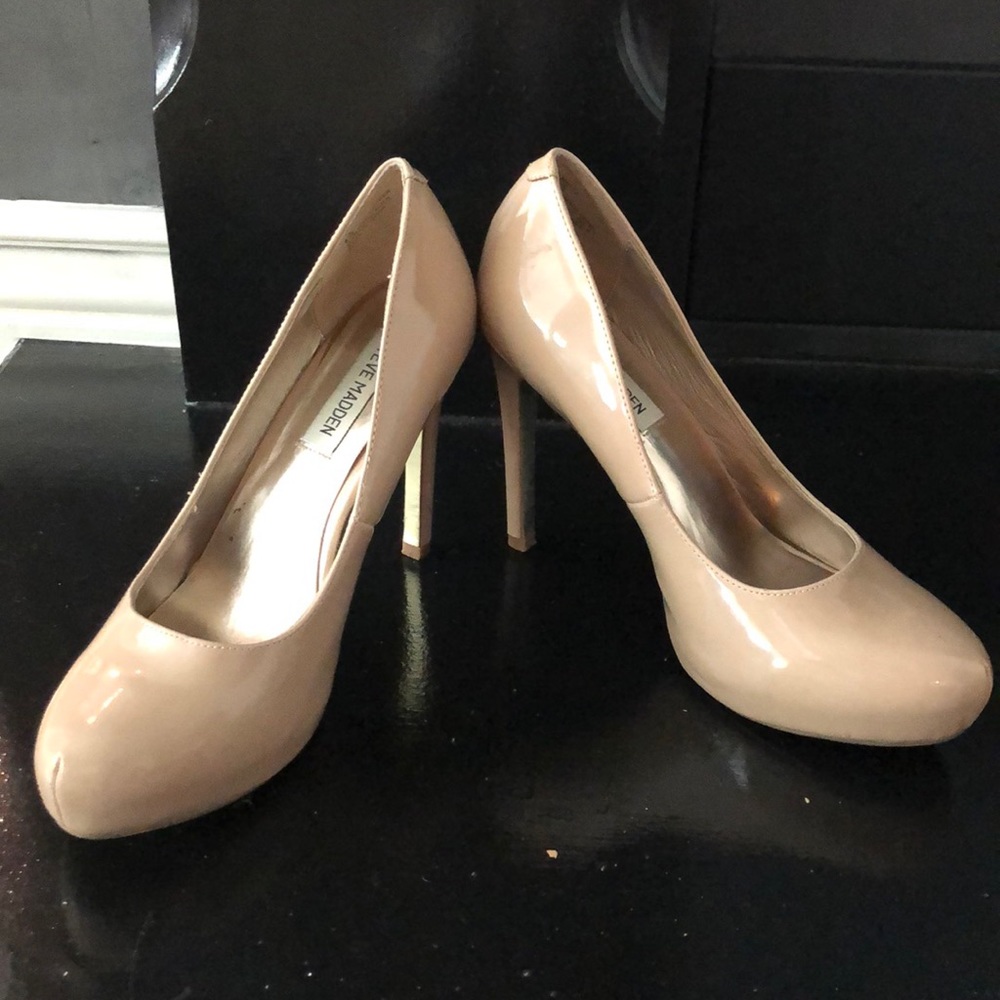 Steve Madden pumps